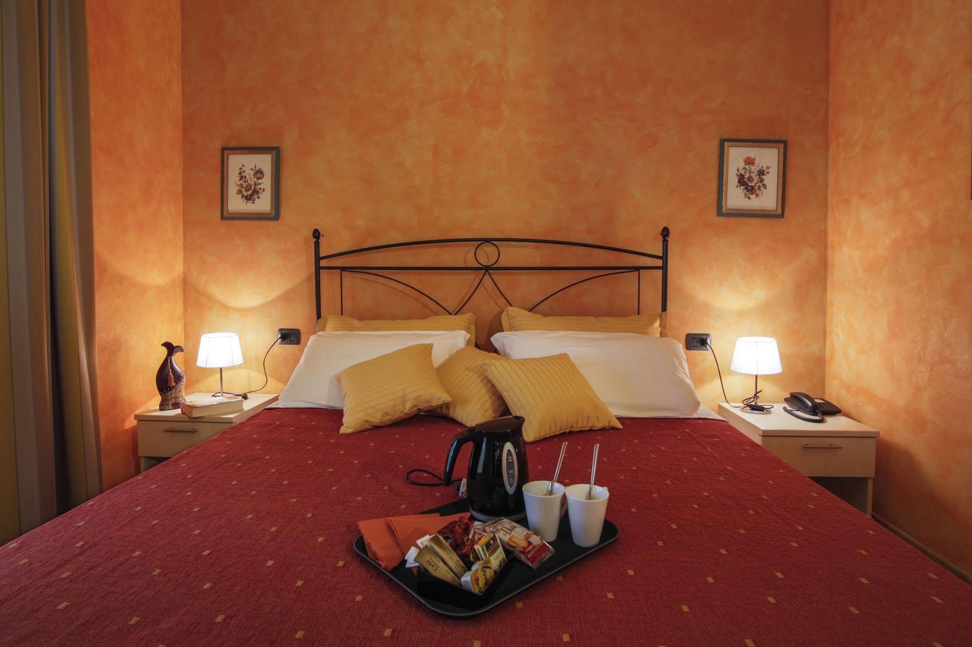 L'Antica Sosta Hotel Кастелфиорентино Екстериор снимка